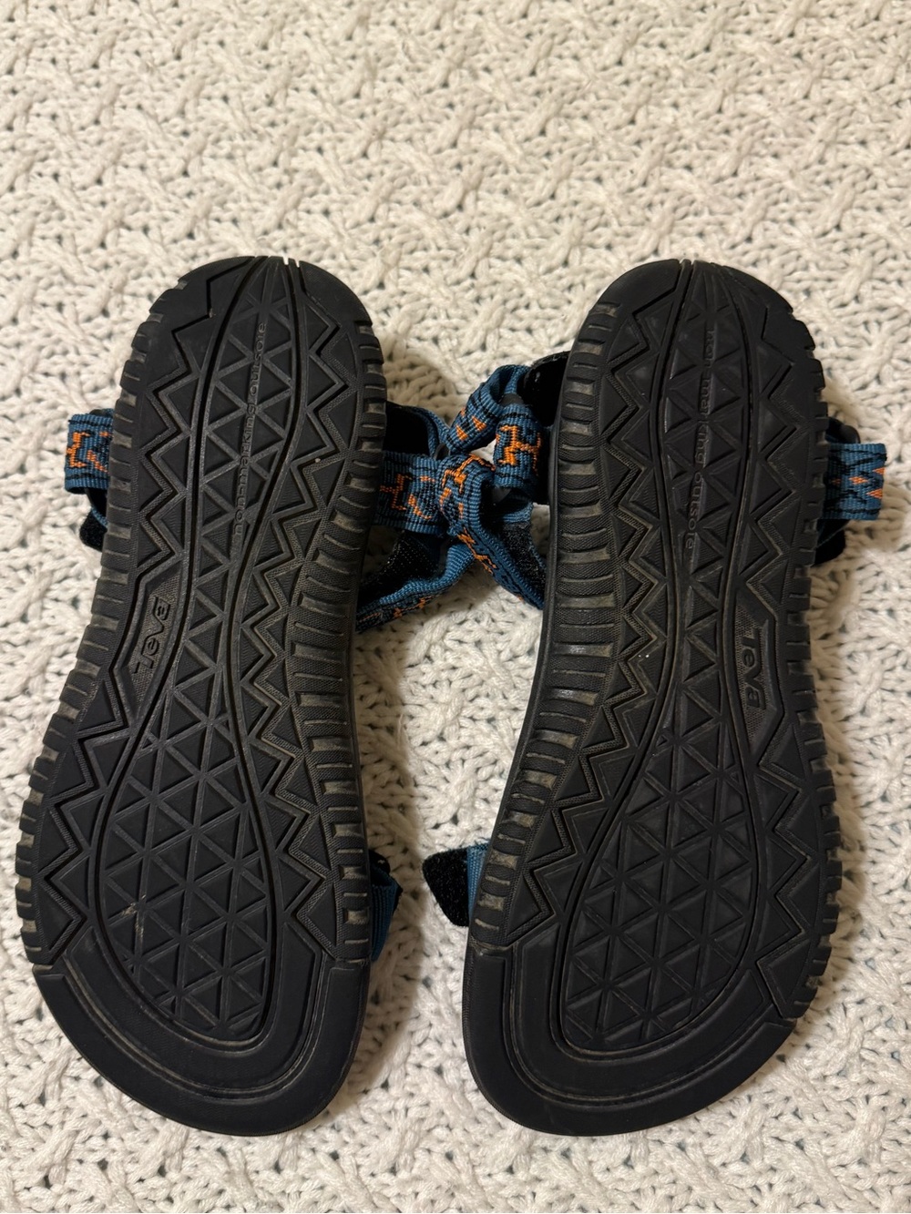 Teva Blue & Orange Strapped Sandals Womens 5 - Picture 6 of 8